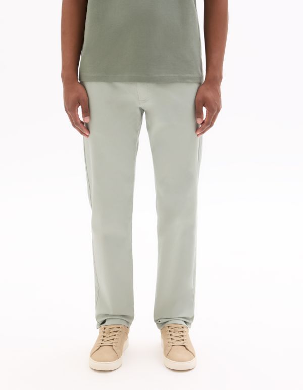 P.02 Pantalon chino slim en coton stretch longueur standard - vert clair