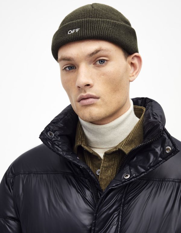 Bonnet en maille à message