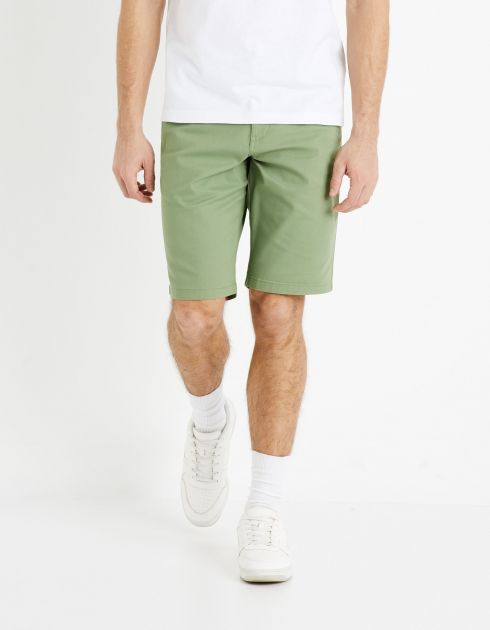 Bermuda chino uni en coton stretch - vert