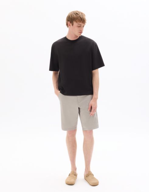 B.01 Bermuda chino en coton stretch - gris clair